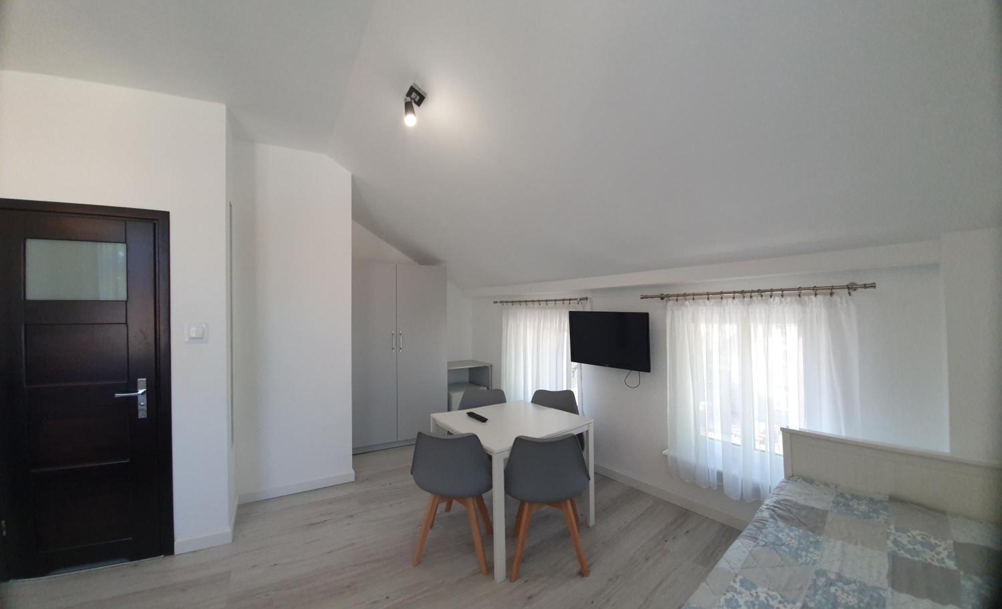 Viator Apartment อุสตกา ภายนอก รูปภาพ